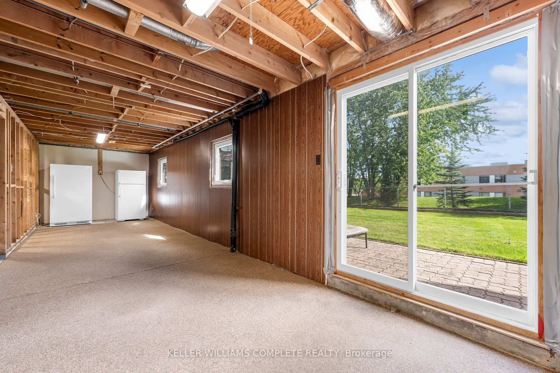 Photo 32 of 2134 Cartier Crescent, Burlington, Brant Hills — HOMEH