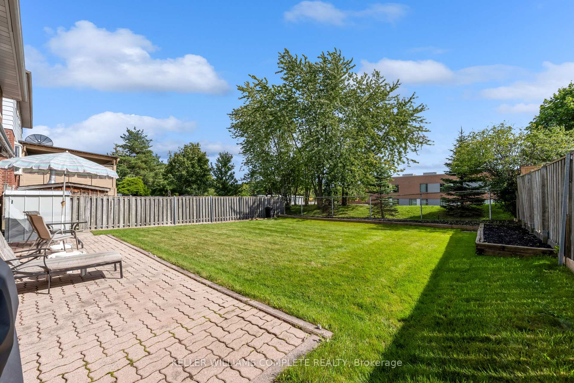 Photo 33 of 2134 Cartier Crescent, Burlington, Brant Hills — HOMEH