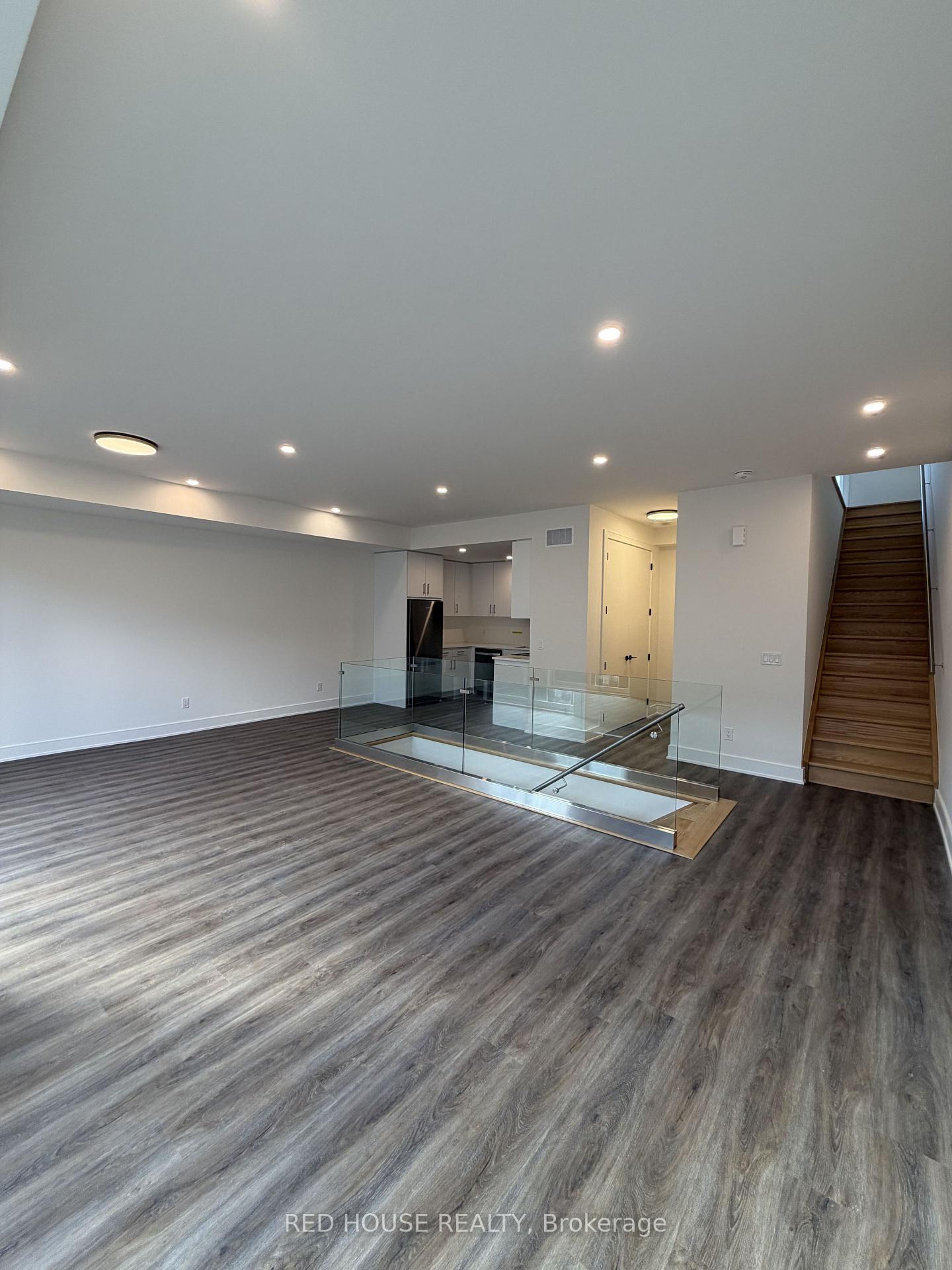 Photo 8 of 212 Ellis Avenue, St. Catharines, Oakdale — HOMEH