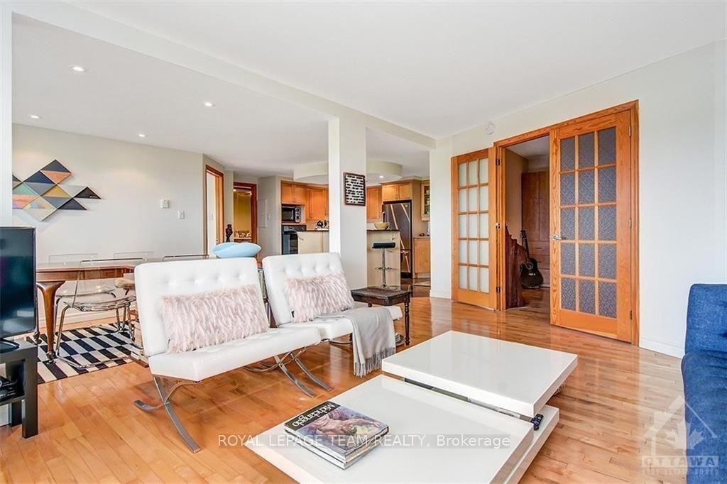 Photo 4 of Unit 712, 40 Landry Street, Ottawa, Vanier — HOMEH
