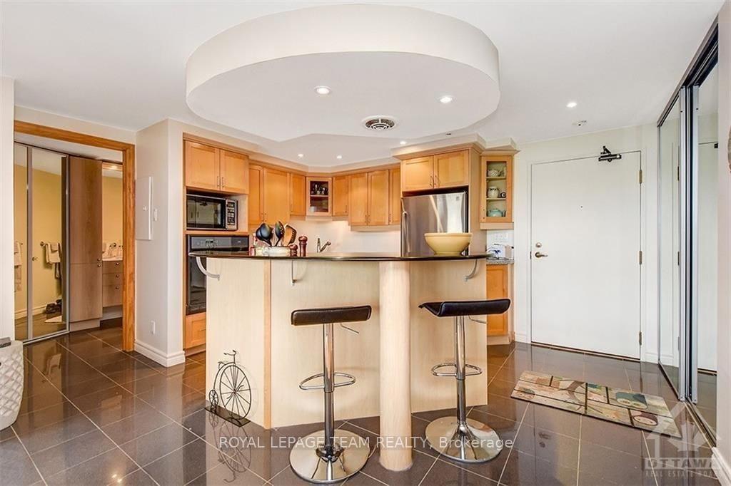 Photo 5 of Unit 712, 40 Landry Street, Ottawa, Vanier — HOMEH