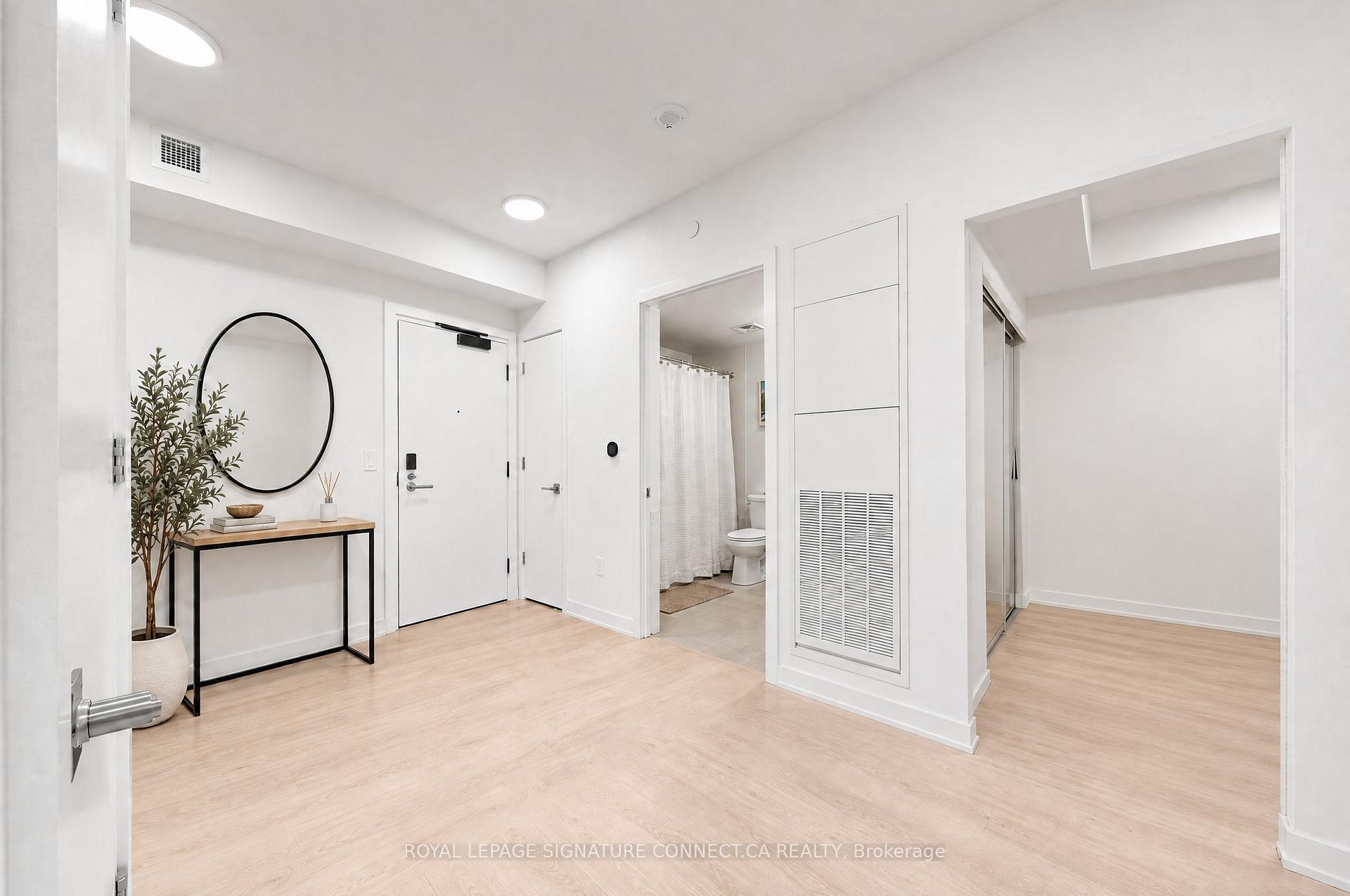 Photo 5 of Unit 509, 2501 Saw Whet Boulevard, Oakville, Glen Abbey — HOMEH