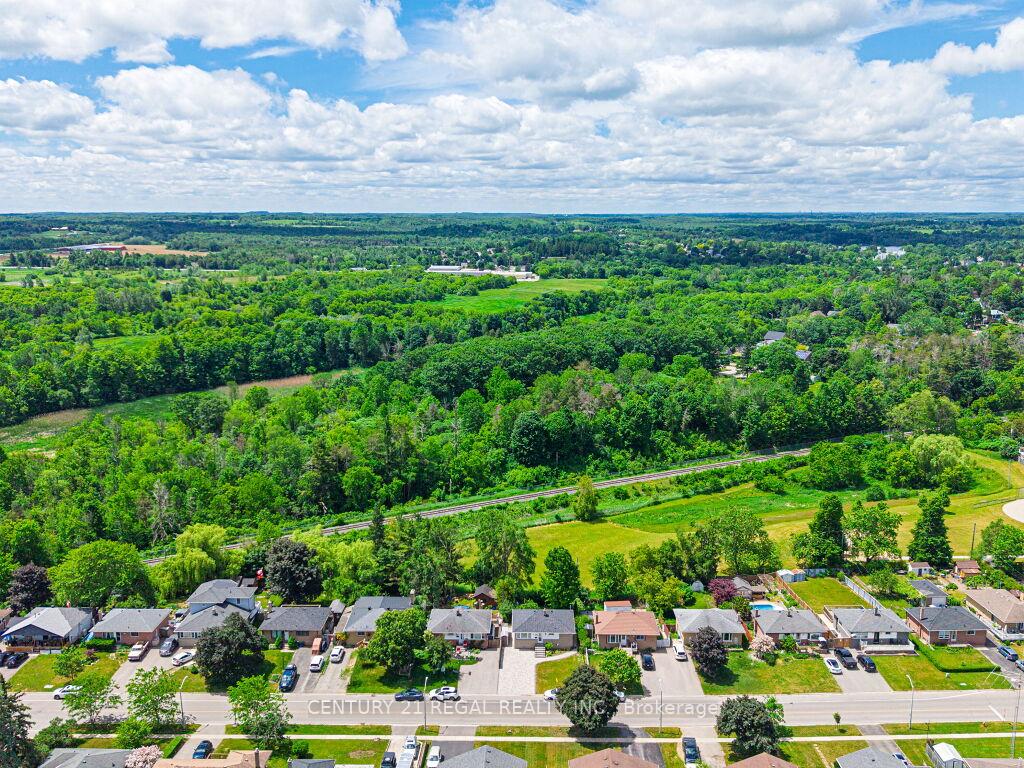 Photo 31 of 122 Longfield Road, Halton Hills, Acton — HOMEH