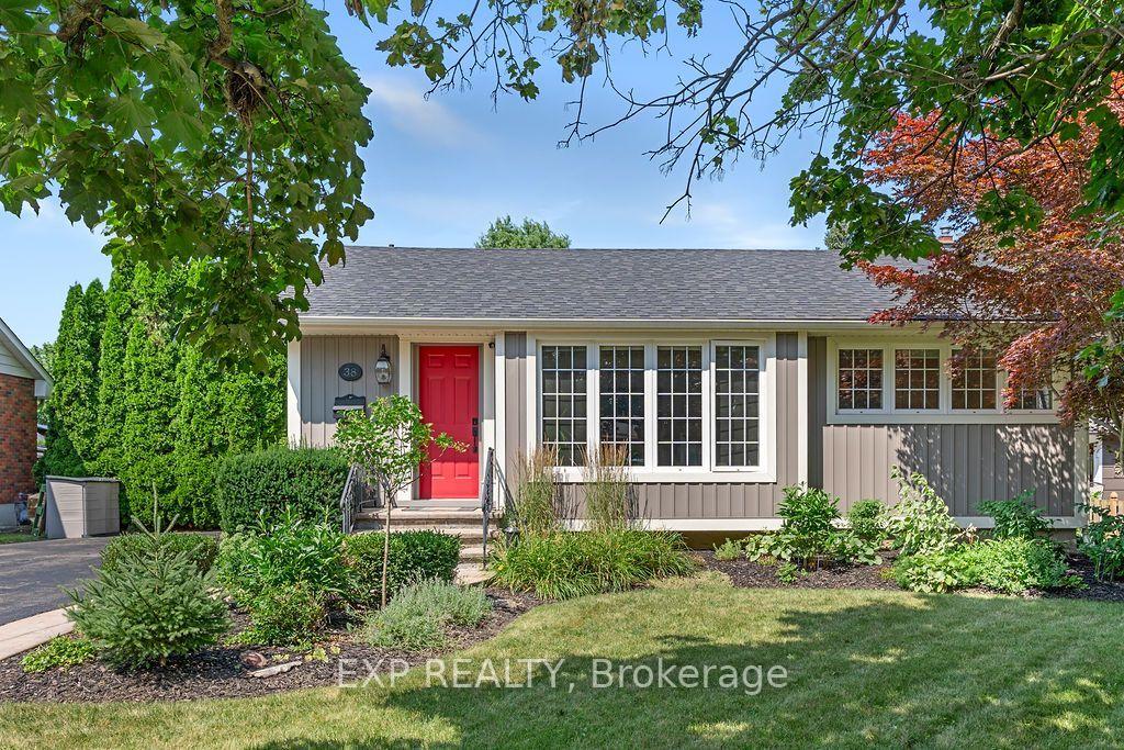 Photo 3 of 38 Albany Drive, St. Catharines, Lakeport — HOMEH