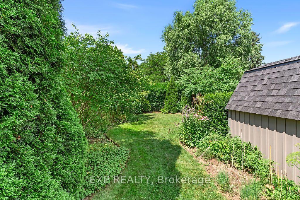 Photo 37 of 38 Albany Drive, St. Catharines, Lakeport — HOMEH