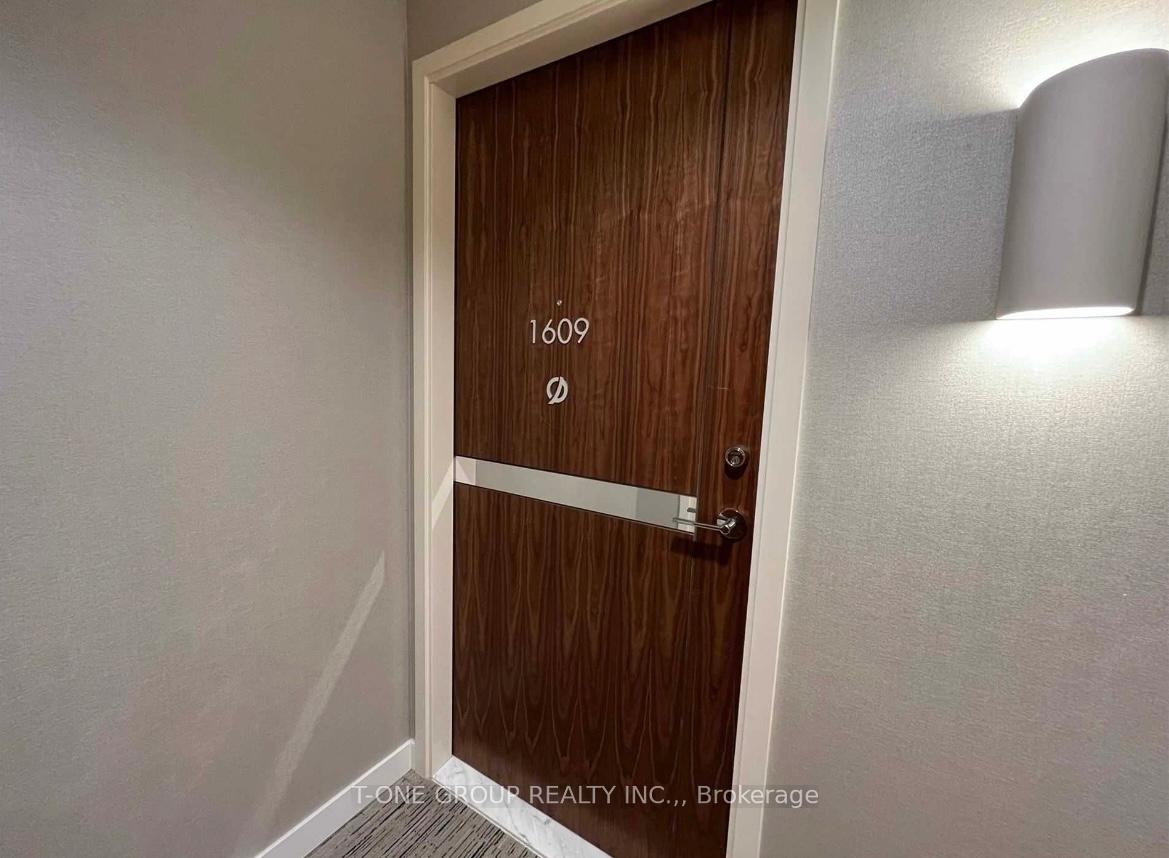 Photo 3 of Unit 1609, 85 Mcmahon Drive, North York, Bayview Village — HOMEH