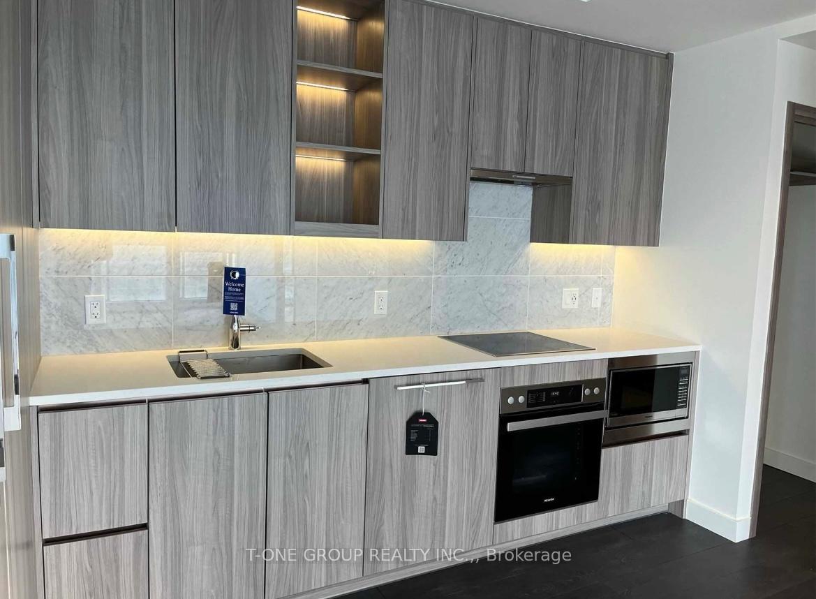 Photo 5 of Unit 1609, 85 Mcmahon Drive, North York, Bayview Village — HOMEH