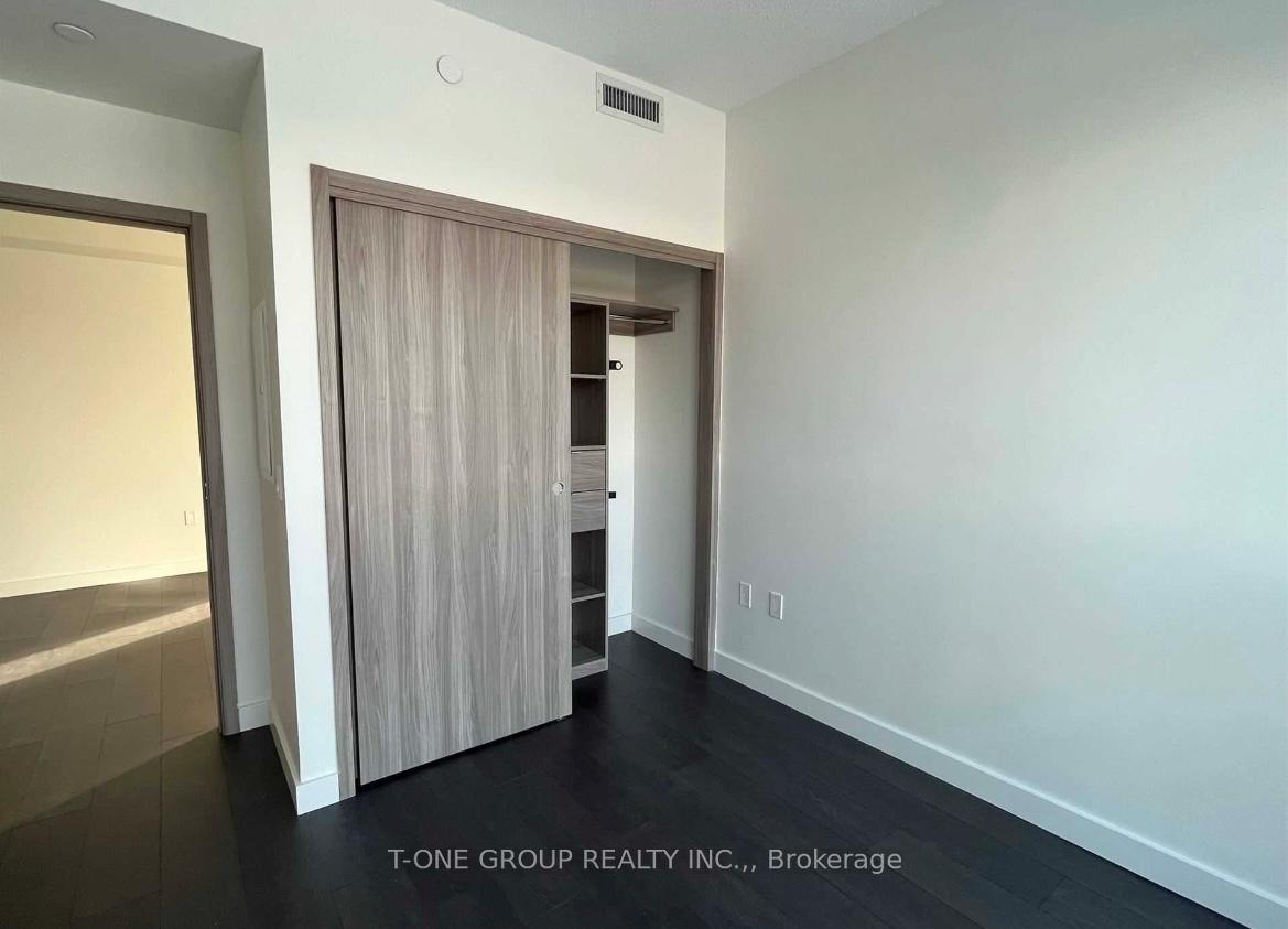 Photo 15 of Unit 1609, 85 Mcmahon Drive, North York, Bayview Village — HOMEH