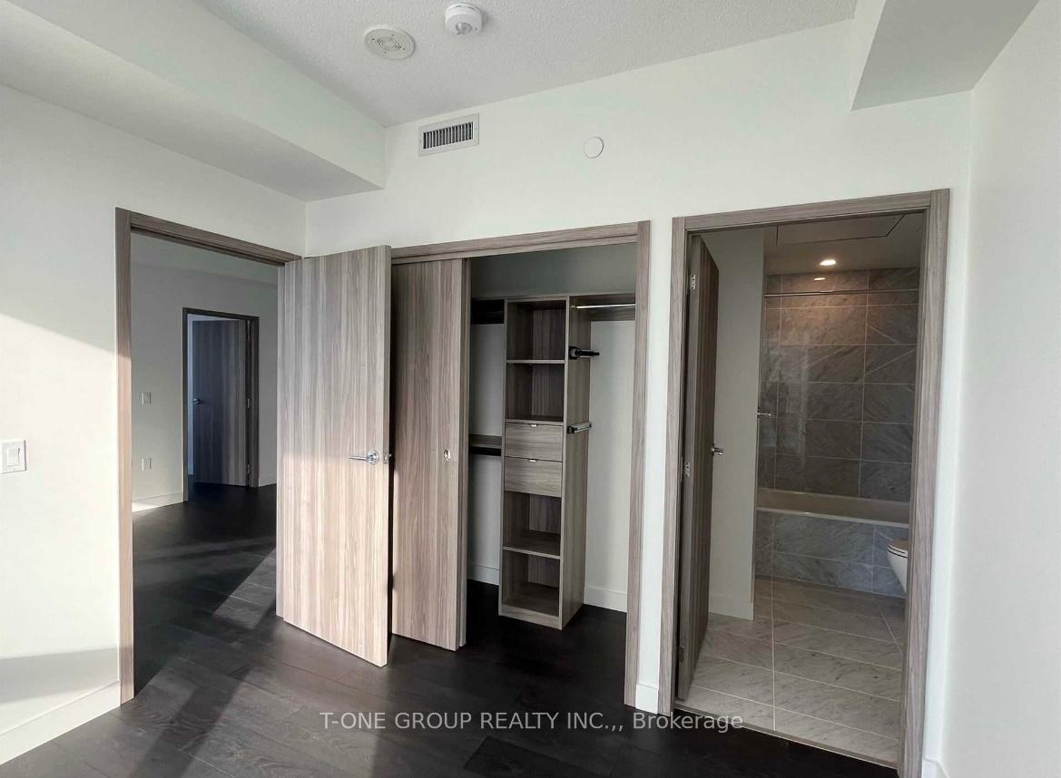 Photo 19 of Unit 1609, 85 Mcmahon Drive, North York, Bayview Village — HOMEH