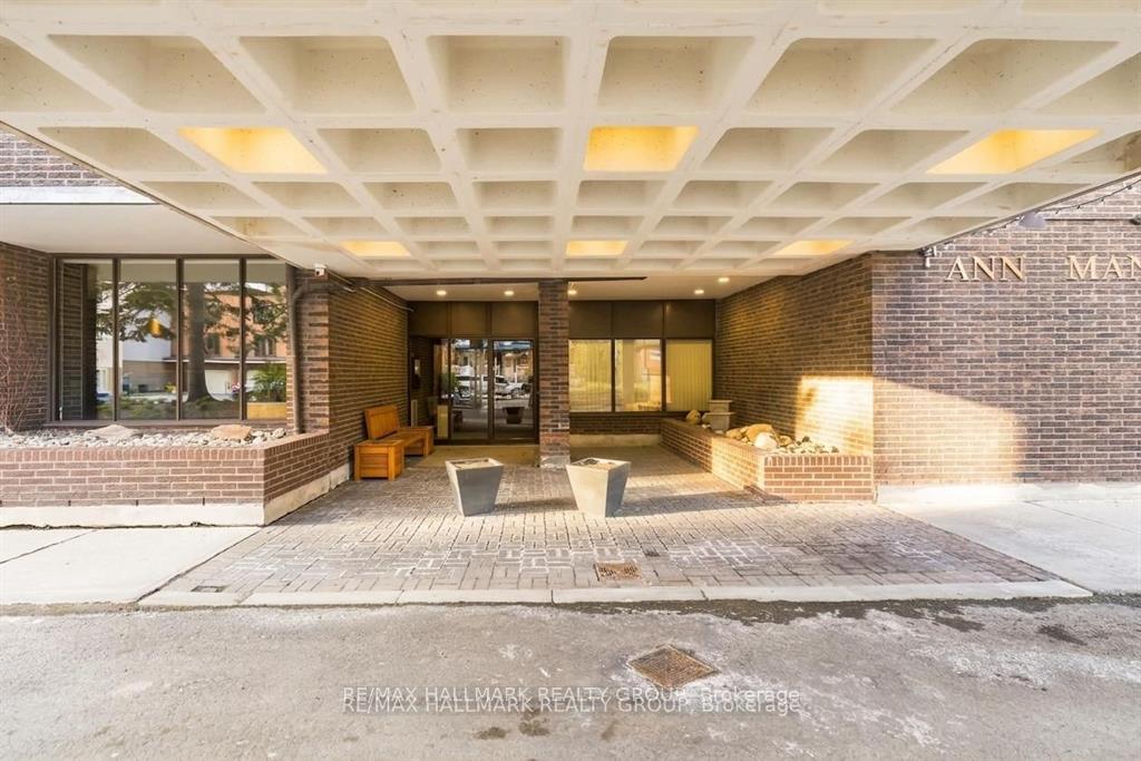 Photo 4 of Unit 2003, 71 Somerset Street W, Ottawa, Ottawa Centre/Golden Triangle — HOMEH