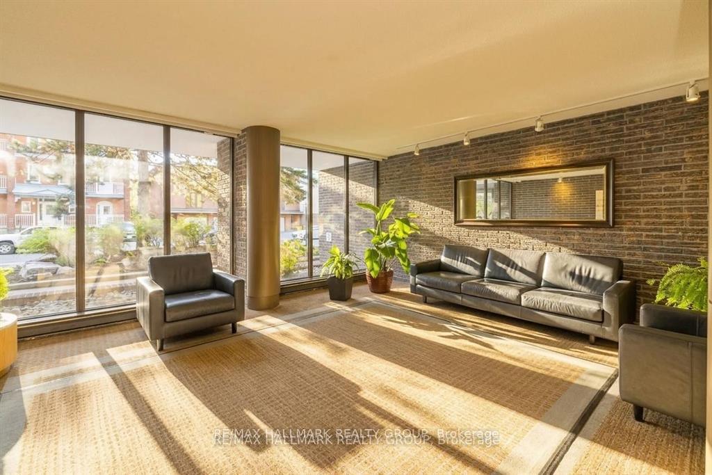 Photo 6 of Unit 2003, 71 Somerset Street W, Ottawa, Ottawa Centre/Golden Triangle — HOMEH