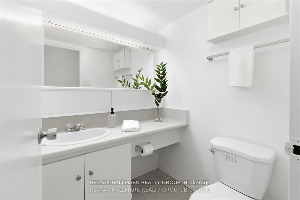 Photo 36 of Unit 2003, 71 Somerset Street W, Ottawa, Ottawa Centre/Golden Triangle — HOMEH