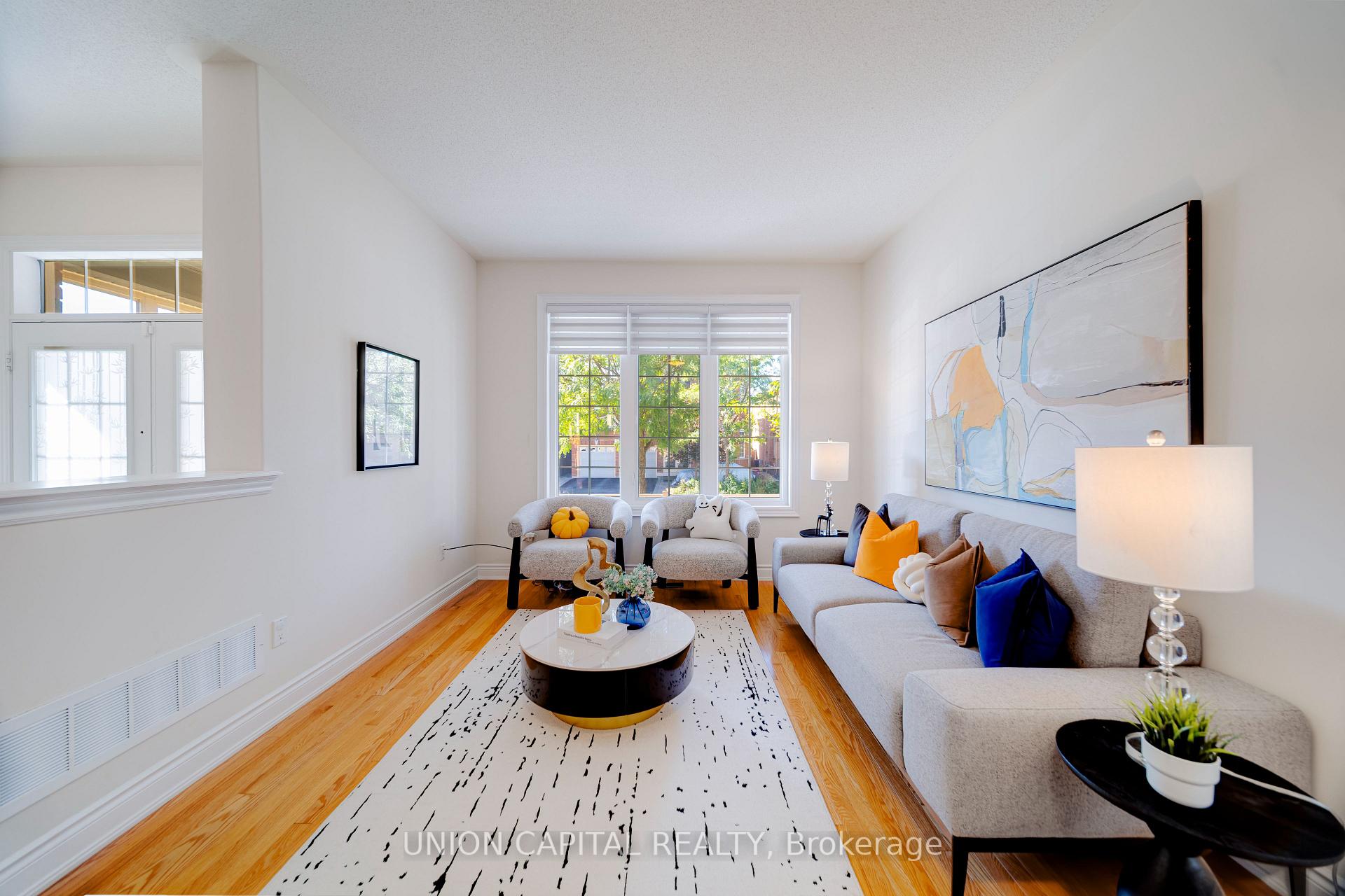 Photo 5 of 6 Sisina Avenue, Markham, Cathedraltown — HOMEH