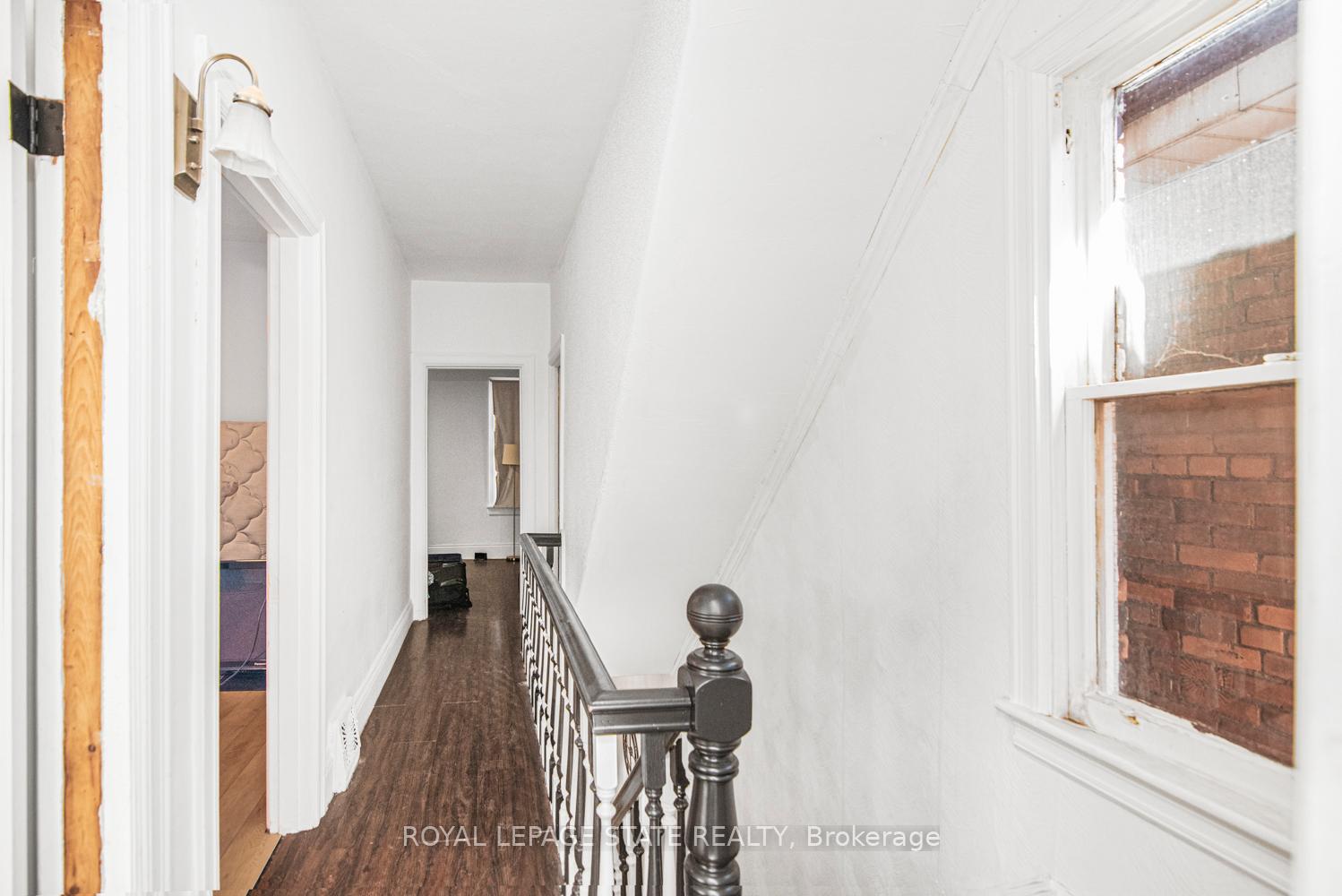 Photo 18 of 39 Arthur Avenue N, Hamilton, Gibson — HOMEH