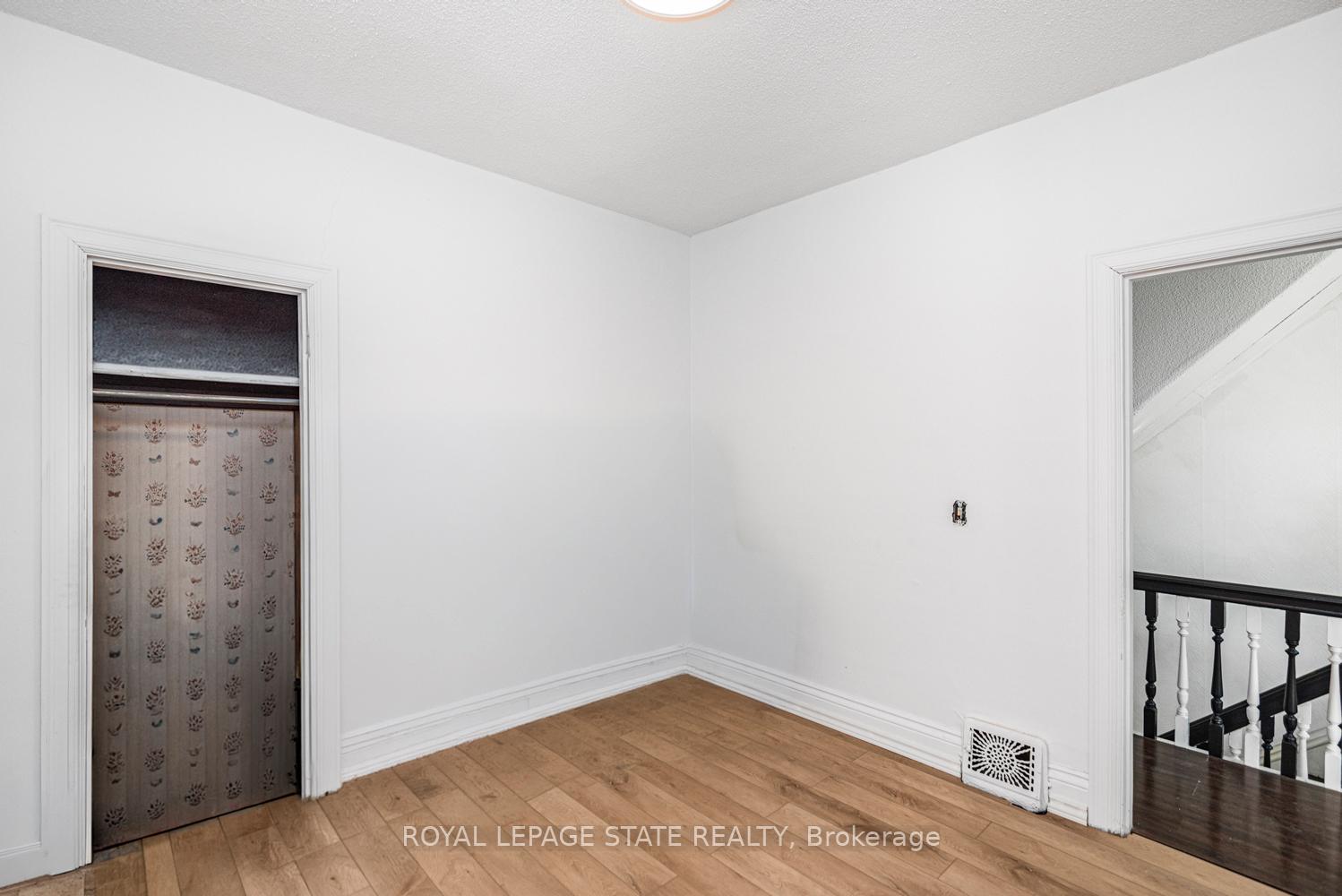 Photo 22 of 39 Arthur Avenue N, Hamilton, Gibson — HOMEH