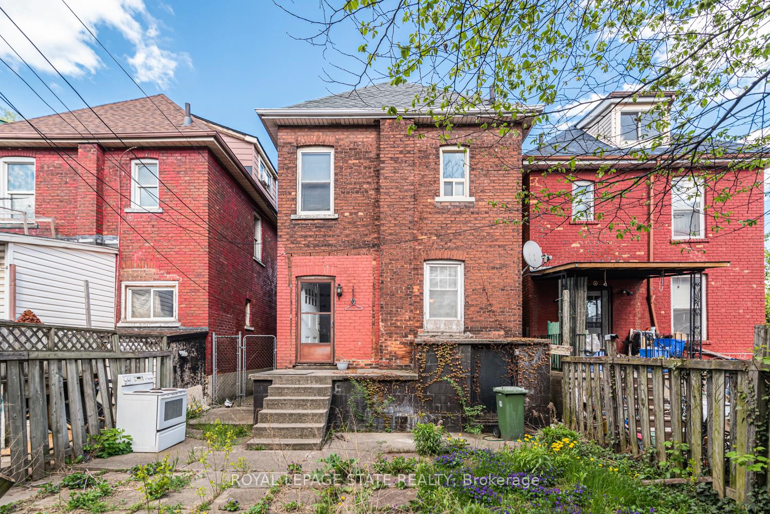 Photo 40 of 39 Arthur Avenue N, Hamilton, Gibson — HOMEH