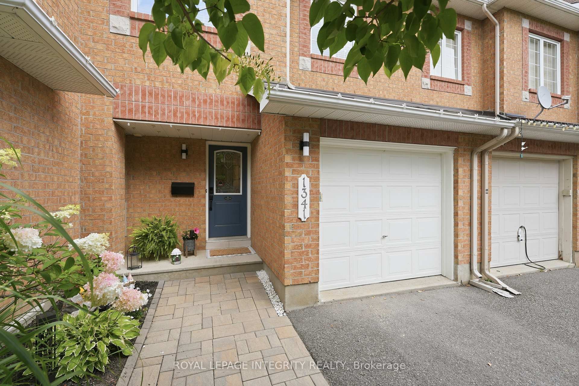 Photo 3 of 1341 Halton Terrace, Ottawa, Kanata - Morgan's Grant/South March — HOMEH