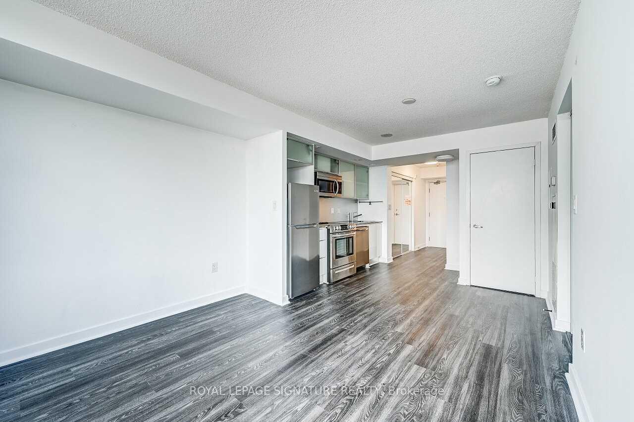 Photo 5 of Unit 901, 25 Telegram Mews, Toronto, Waterfront Communities — HOMEH