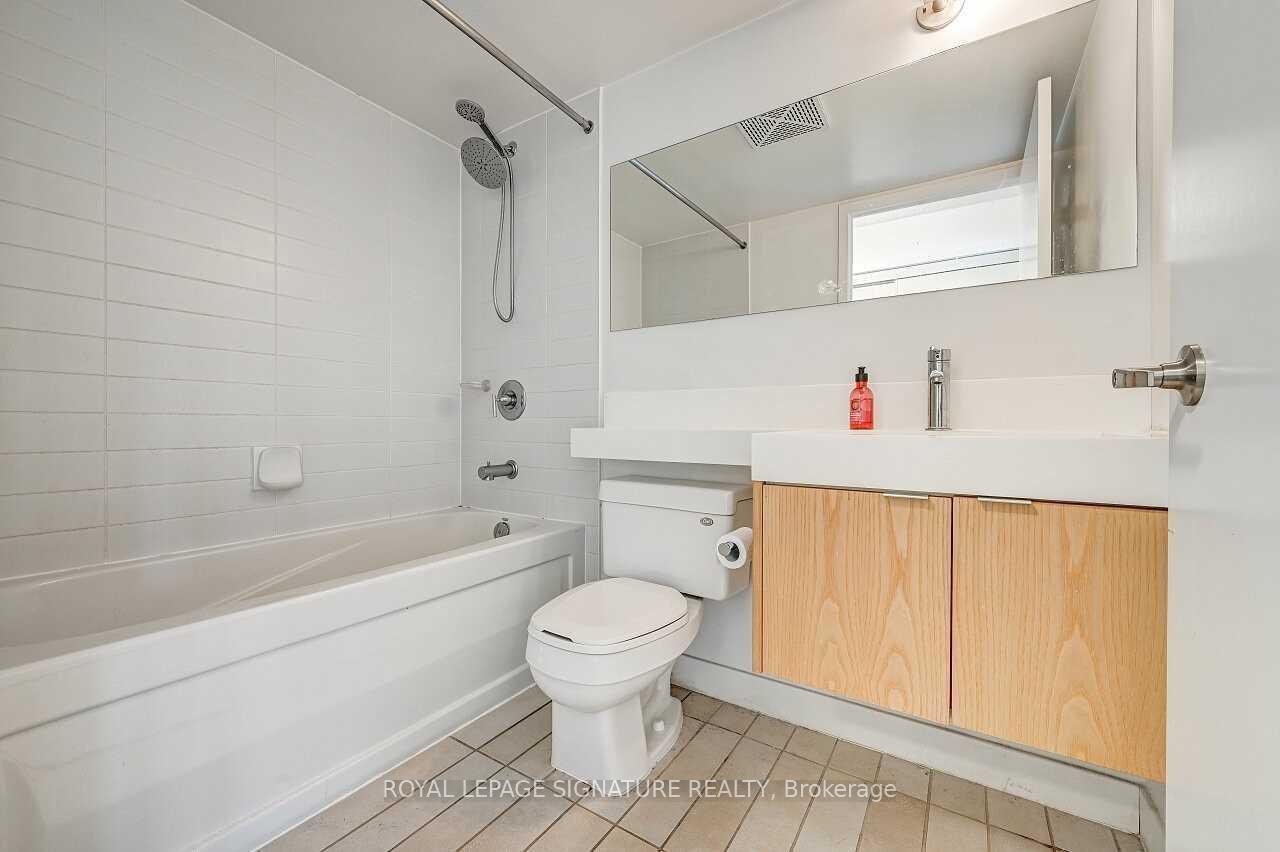 Photo 9 of Unit 901, 25 Telegram Mews, Toronto, Waterfront Communities — HOMEH