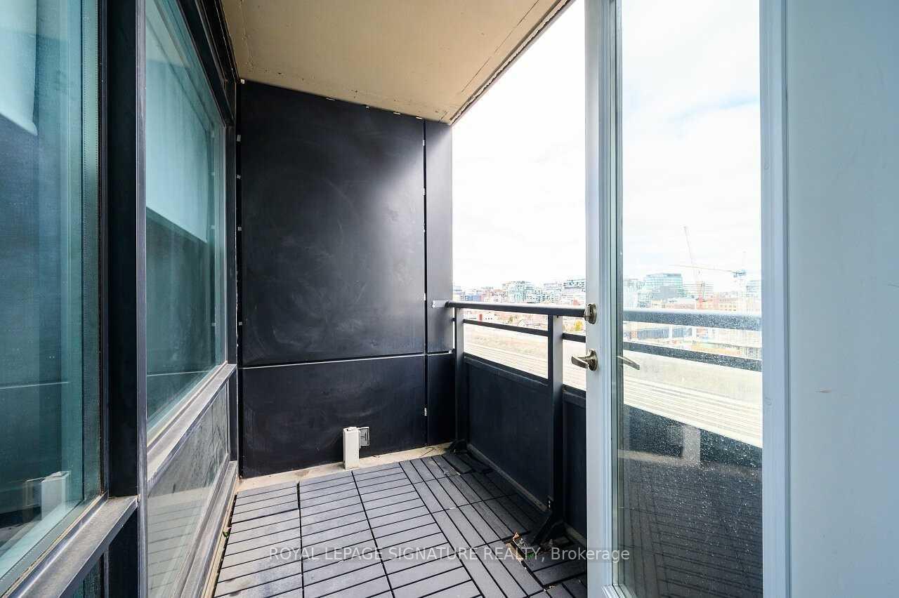 Photo 10 of Unit 901, 25 Telegram Mews, Toronto, Waterfront Communities — HOMEH