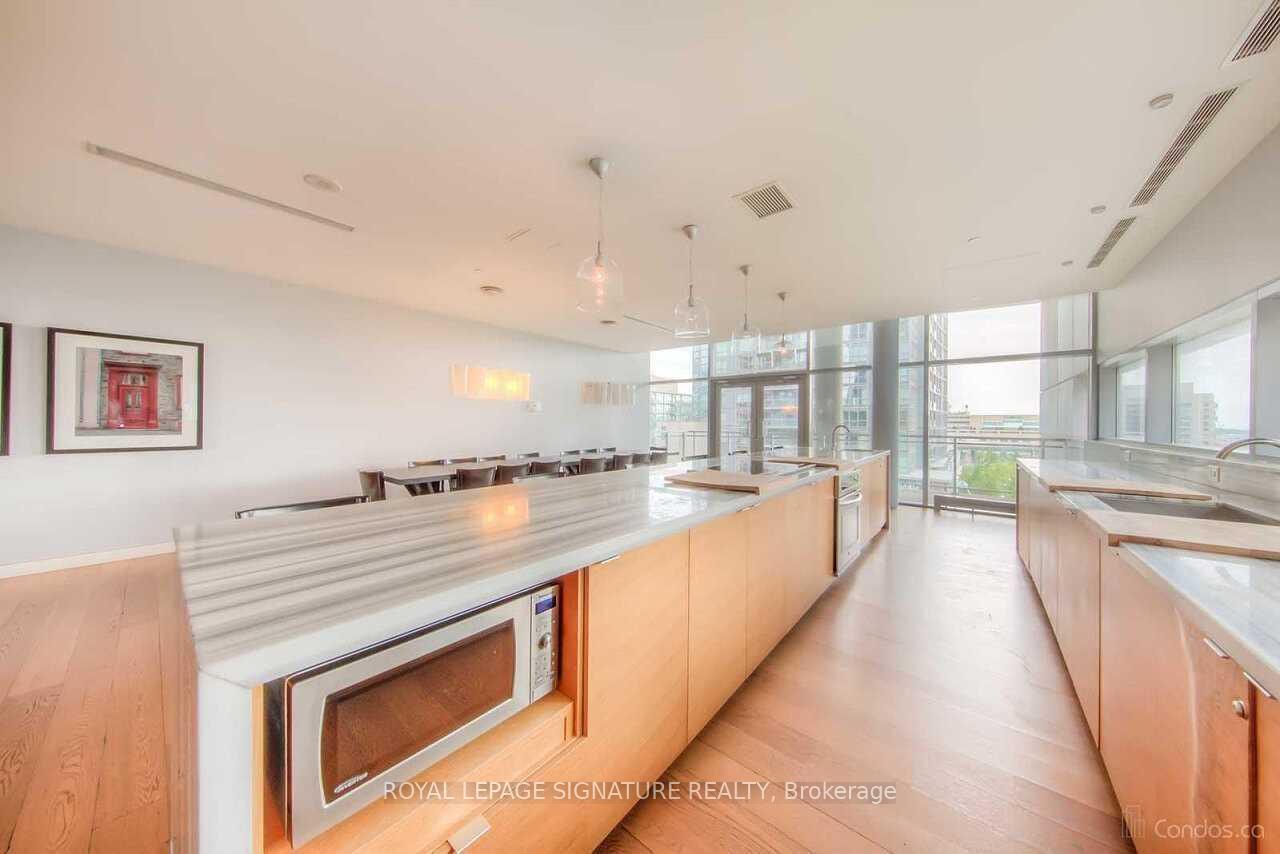 Photo 13 of Unit 901, 25 Telegram Mews, Toronto, Waterfront Communities — HOMEH