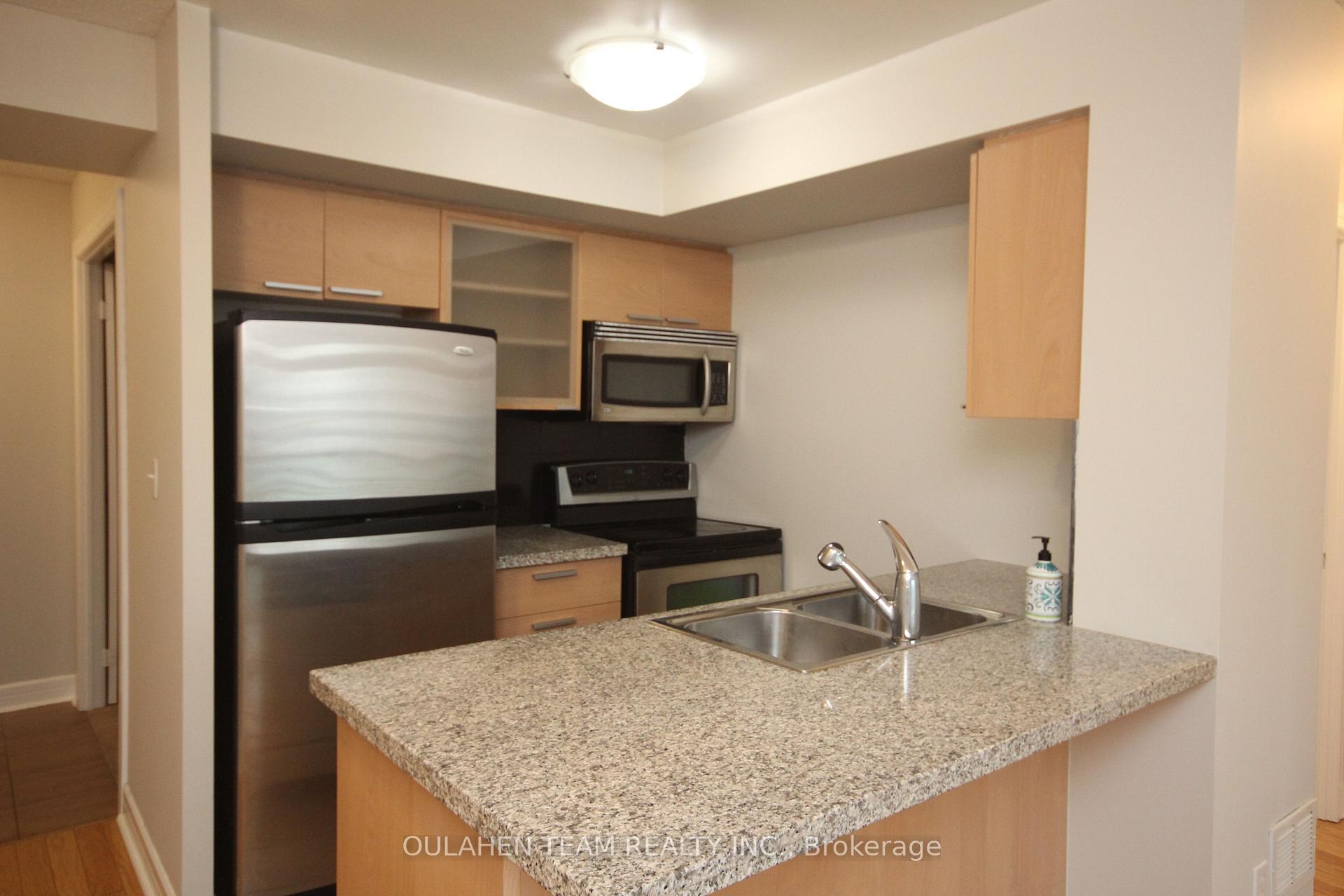Photo 5 of Unit 1512, 16 Harrison Garden Boulevard, North York, Willowdale East — HOMEH