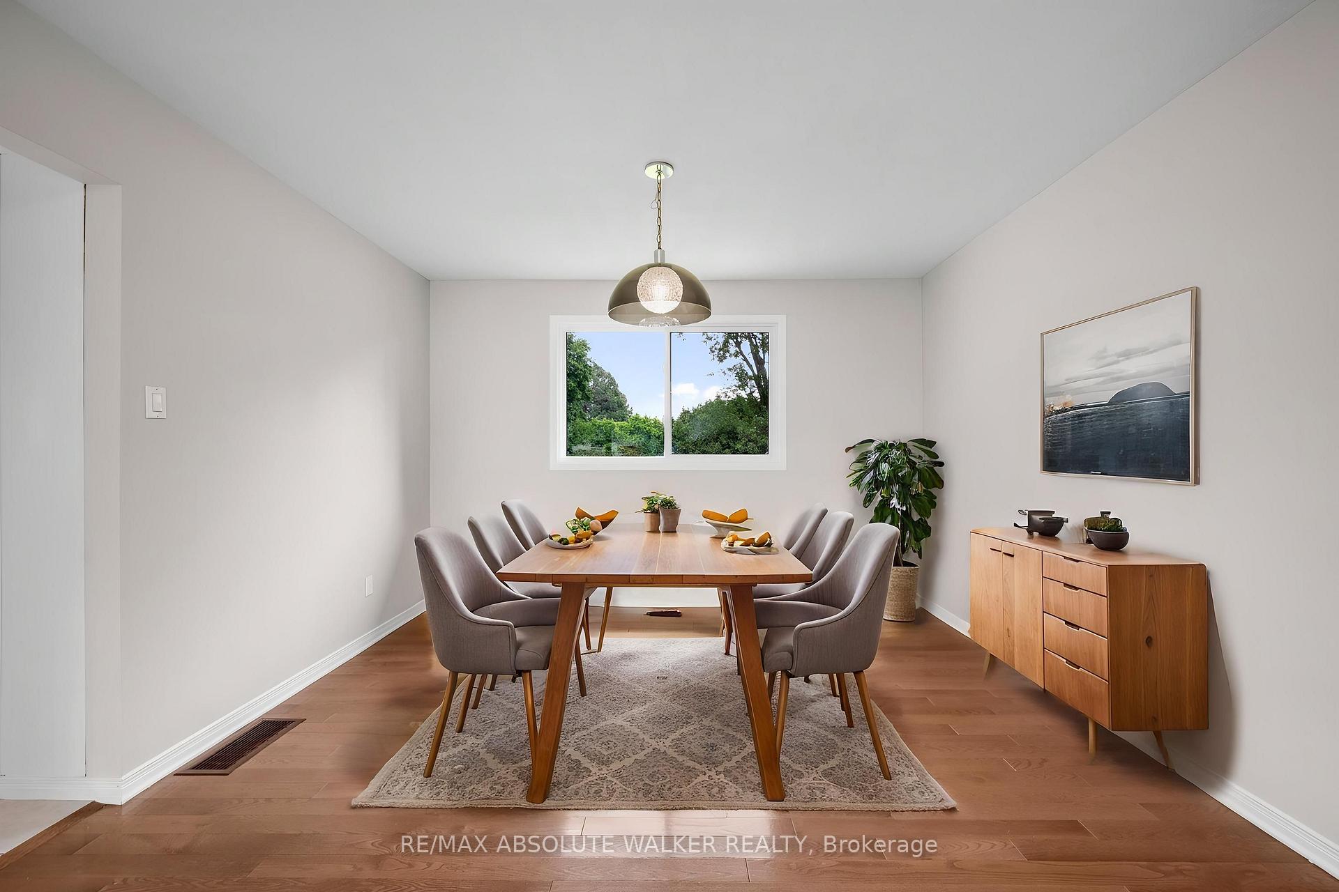 Photo 9 of 1447 Stagecoach Road, Ottawa, Greely — HOMEH