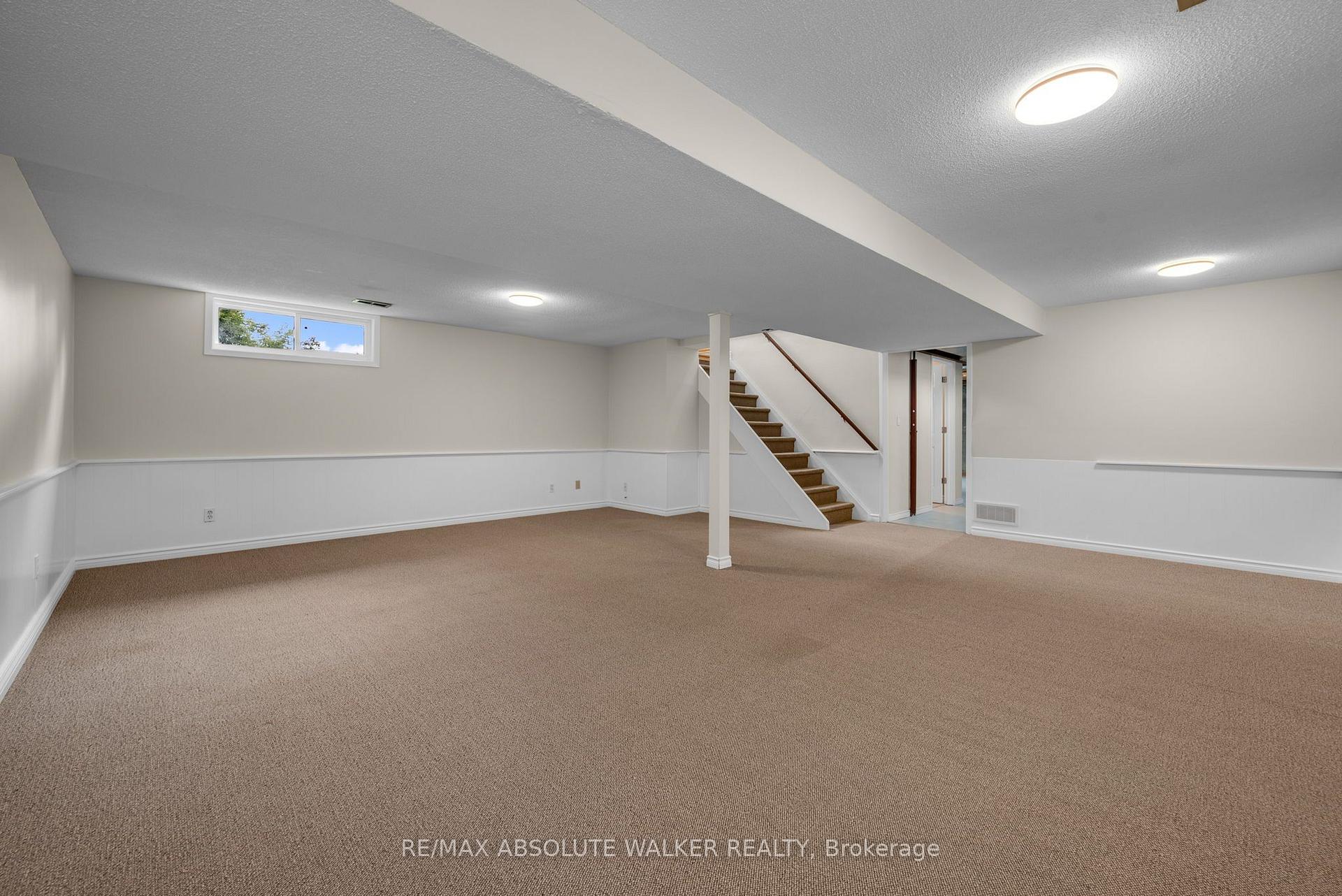 Photo 28 of 1447 Stagecoach Road, Ottawa, Greely — HOMEH