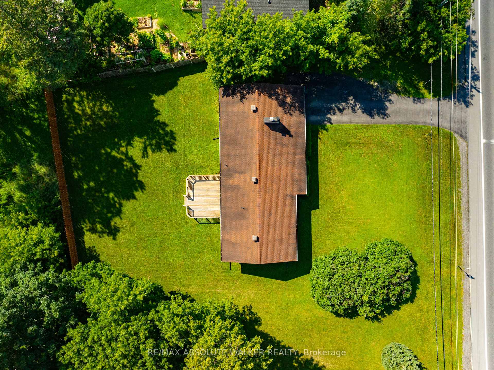 Photo 37 of 1447 Stagecoach Road, Ottawa, Greely — HOMEH