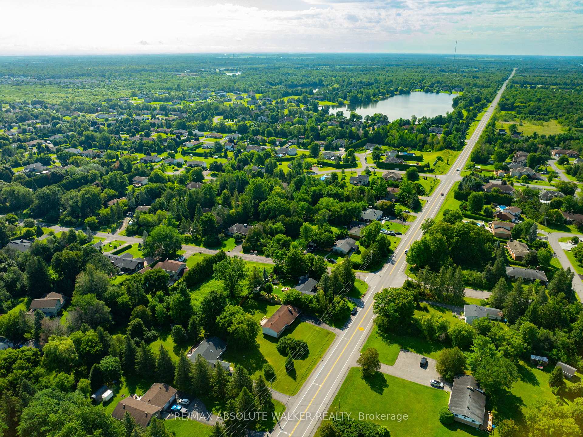 Photo 39 of 1447 Stagecoach Road, Ottawa, Greely — HOMEH