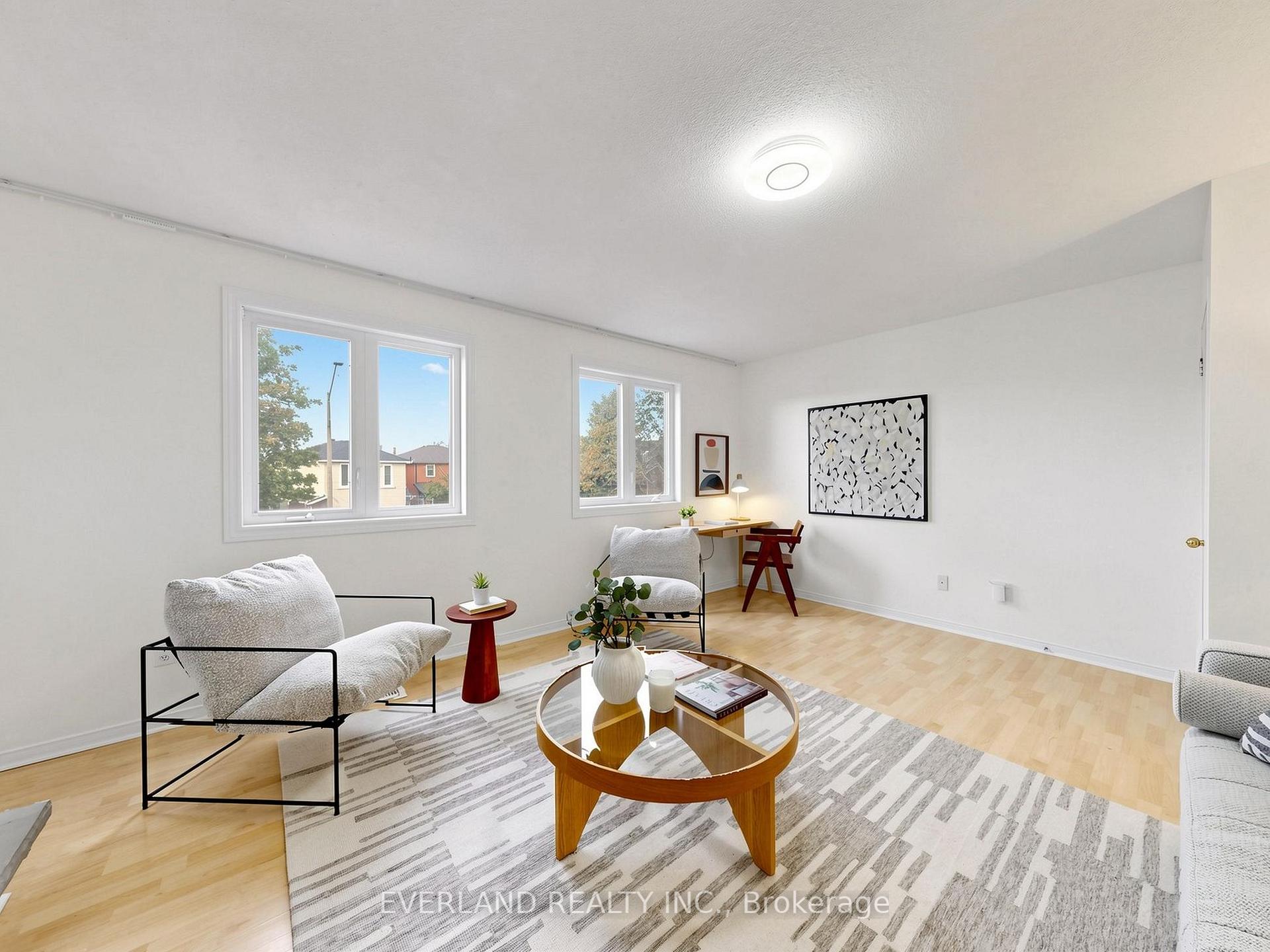 Photo 17 of 26 Erla Court, Markham, Middlefield — HOMEH