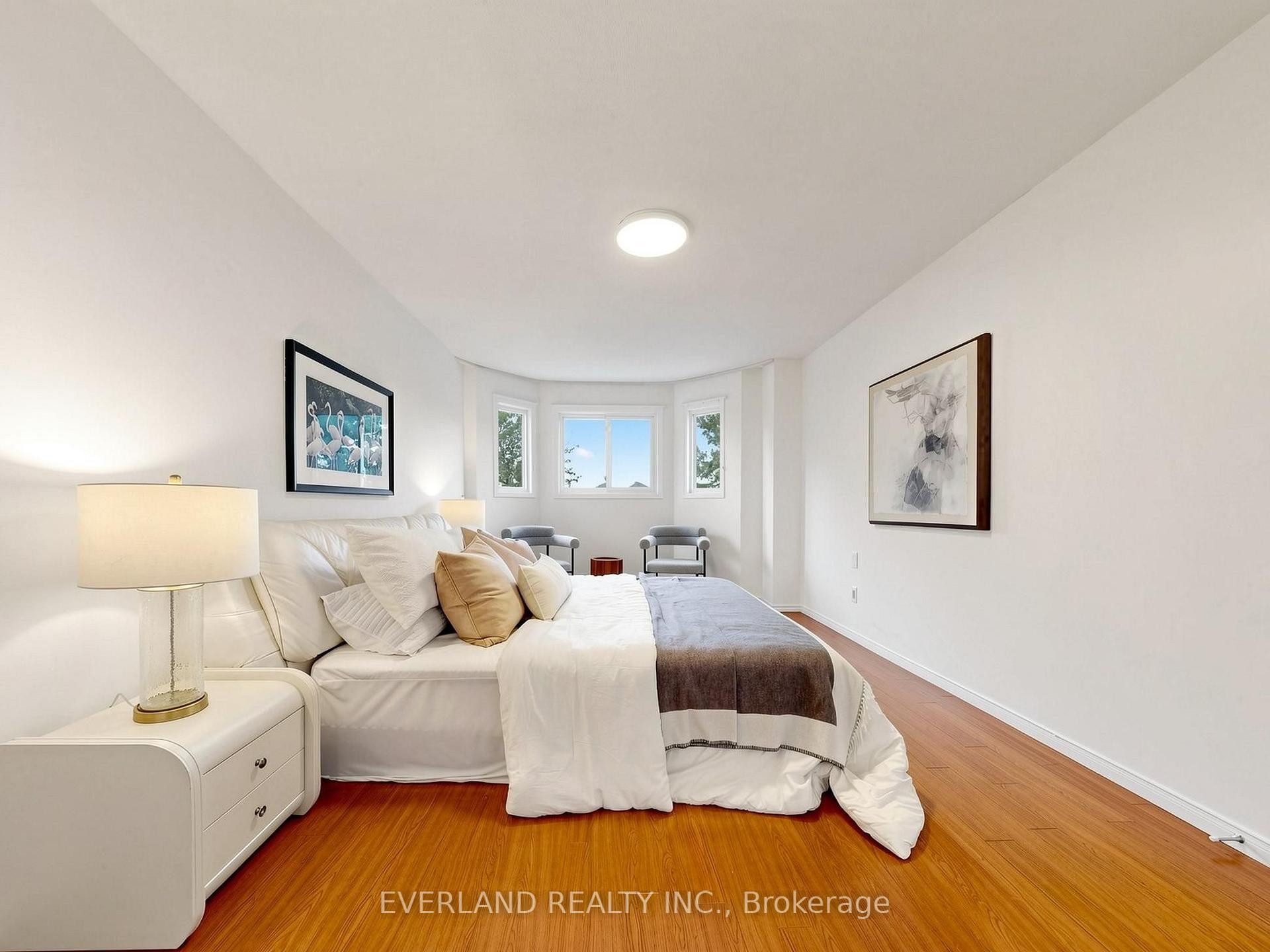 Photo 22 of 26 Erla Court, Markham, Middlefield — HOMEH