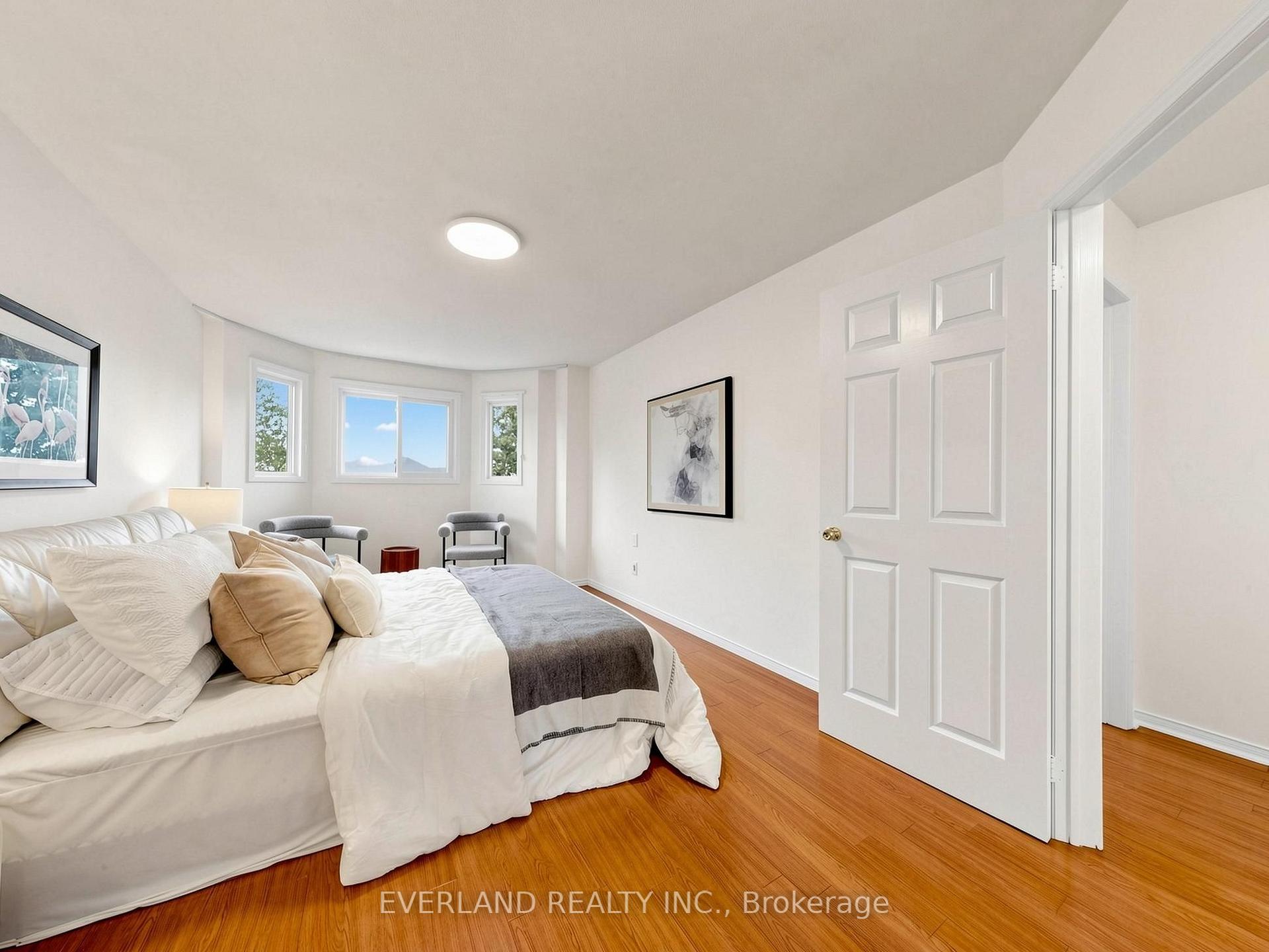 Photo 23 of 26 Erla Court, Markham, Middlefield — HOMEH
