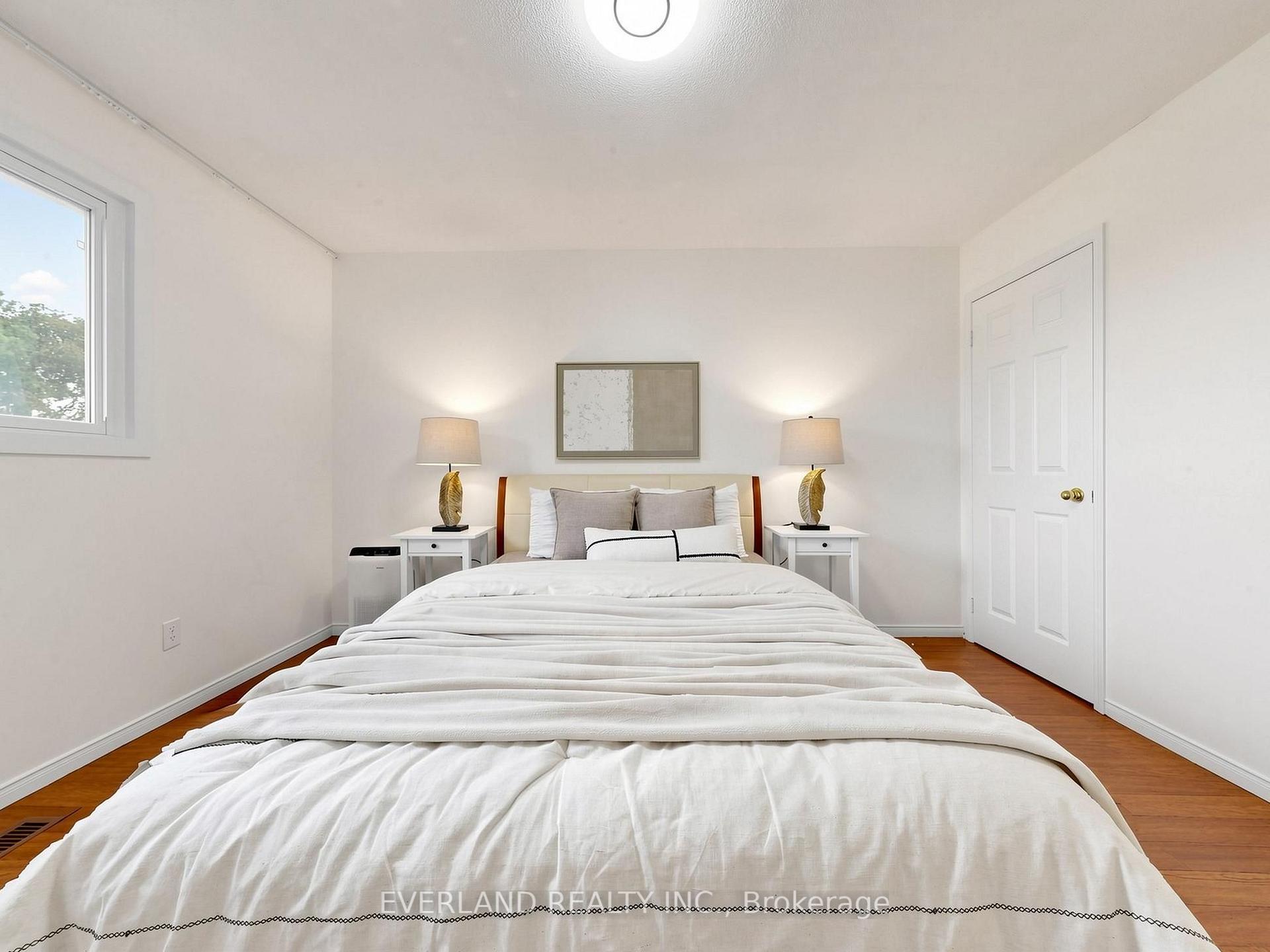Photo 32 of 26 Erla Court, Markham, Middlefield — HOMEH