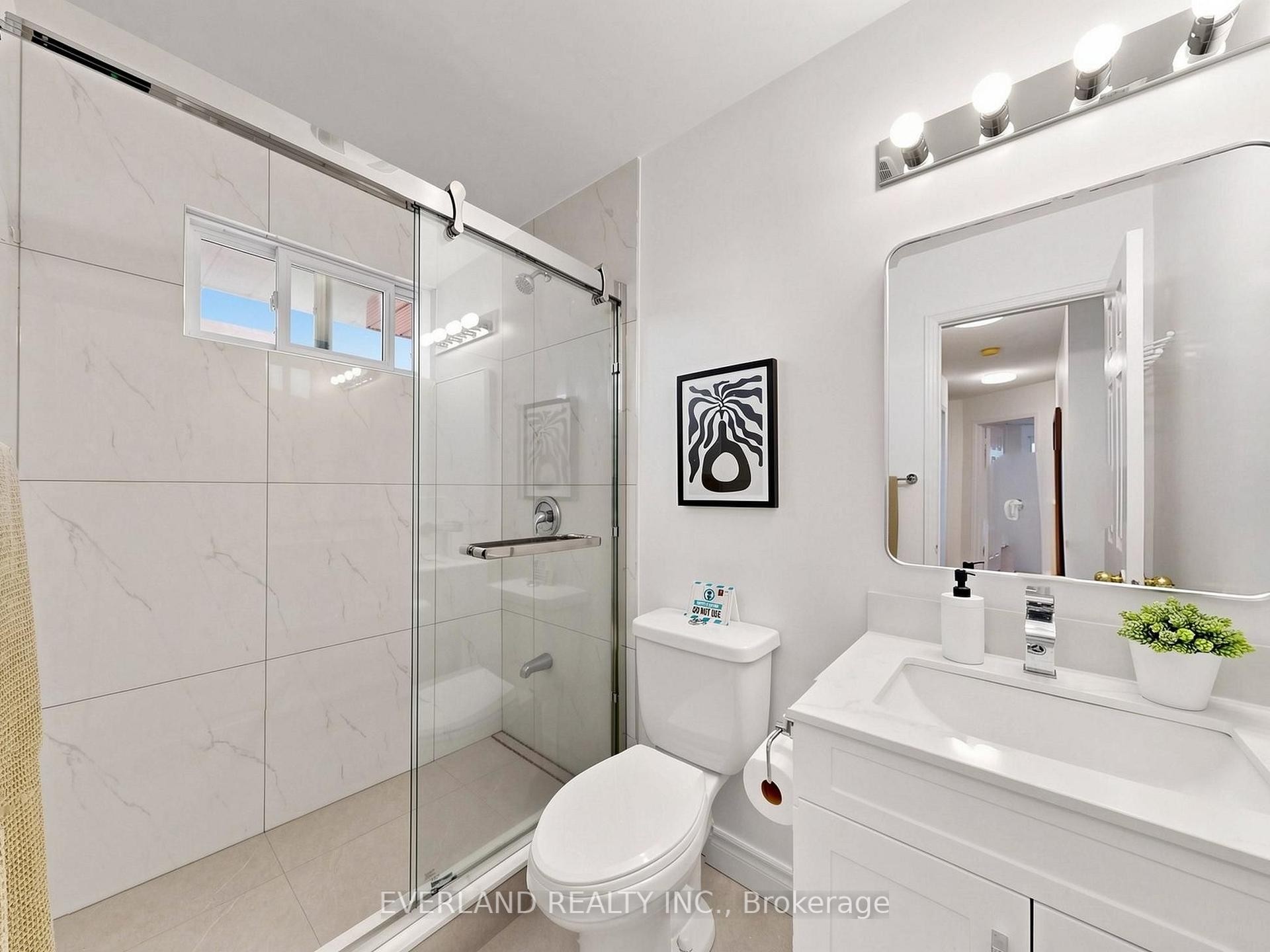 Photo 33 of 26 Erla Court, Markham, Middlefield — HOMEH