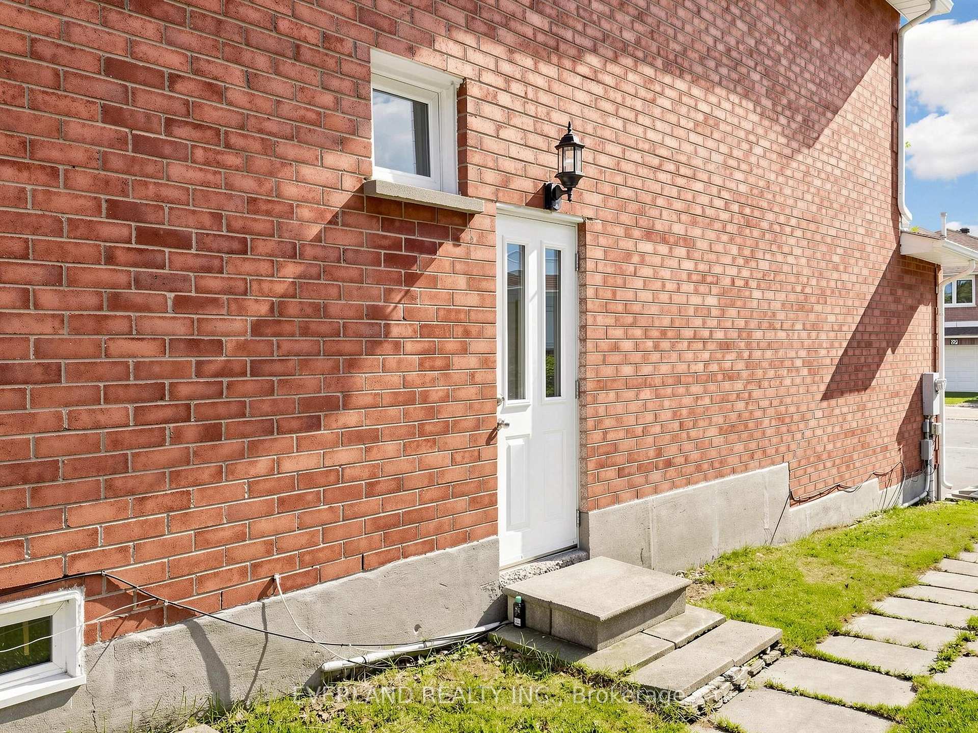 Photo 42 of 26 Erla Court, Markham, Middlefield — HOMEH