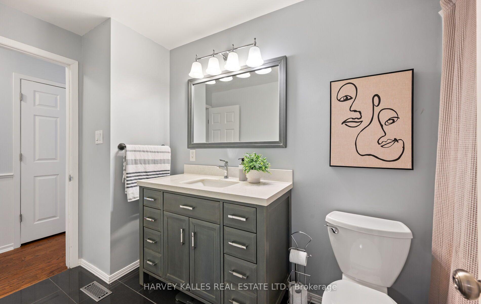 Photo 12 of 143 Kingsview Drive, Caledon, Bolton North — HOMEH