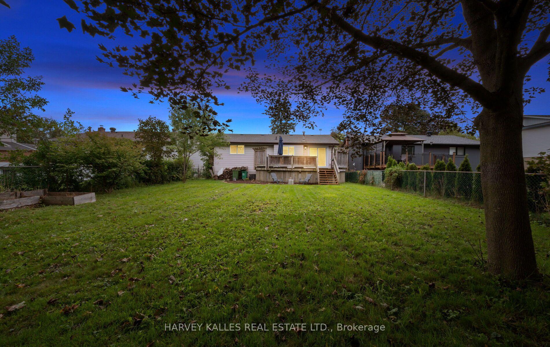 Photo 27 of 143 Kingsview Drive, Caledon, Bolton North — HOMEH
