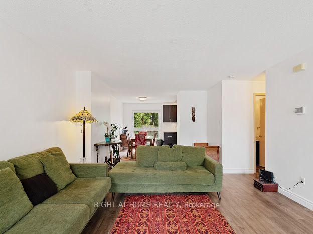 Photo 7 of Unit 17, 925 Lawson Road, London, North I — HOMEH