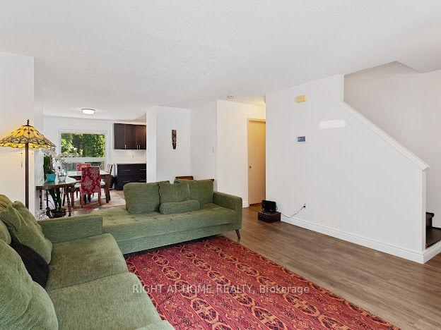 Photo 8 of Unit 17, 925 Lawson Road, London, North I — HOMEH