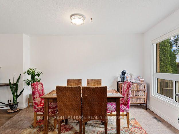Photo 15 of Unit 17, 925 Lawson Road, London, North I — HOMEH