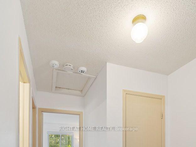 Photo 17 of Unit 17, 925 Lawson Road, London, North I — HOMEH