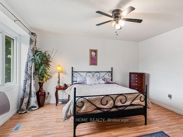 Photo 19 of Unit 17, 925 Lawson Road, London, North I — HOMEH