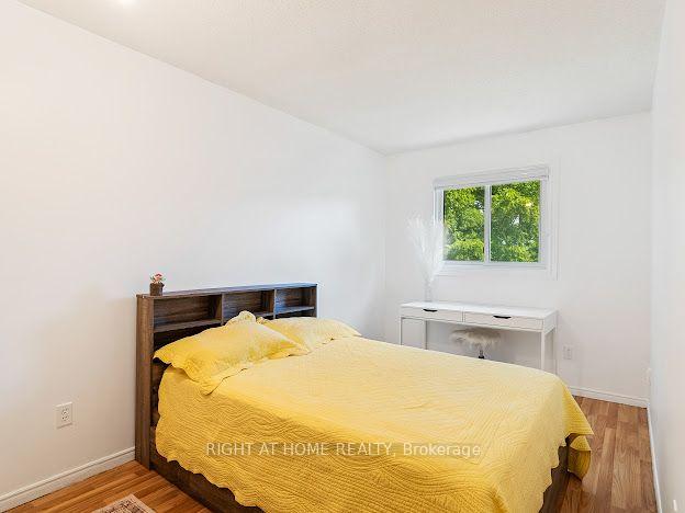 Photo 22 of Unit 17, 925 Lawson Road, London, North I — HOMEH