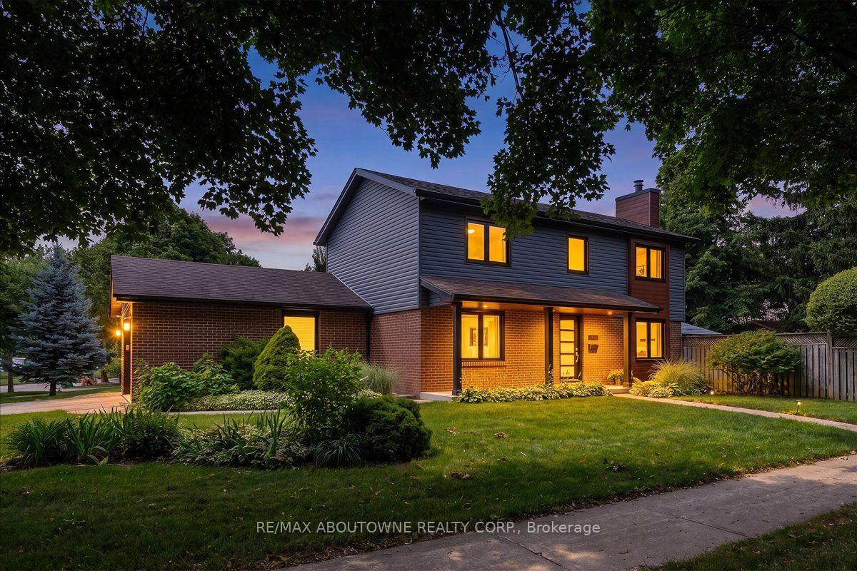 Photo 2 of 3985 Taffey Crescent, Mississauga, Erin Mills — HOMEH