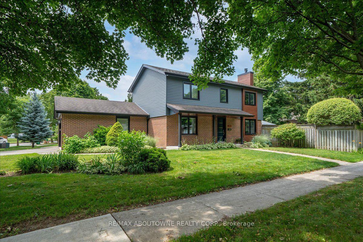 Photo 3 of 3985 Taffey Crescent, Mississauga, Erin Mills — HOMEH