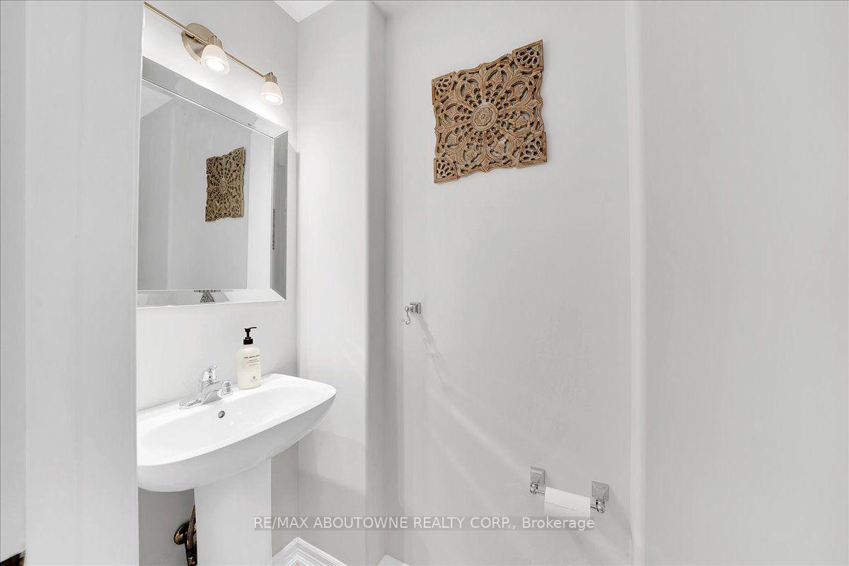 Photo 19 of 3985 Taffey Crescent, Mississauga, Erin Mills — HOMEH