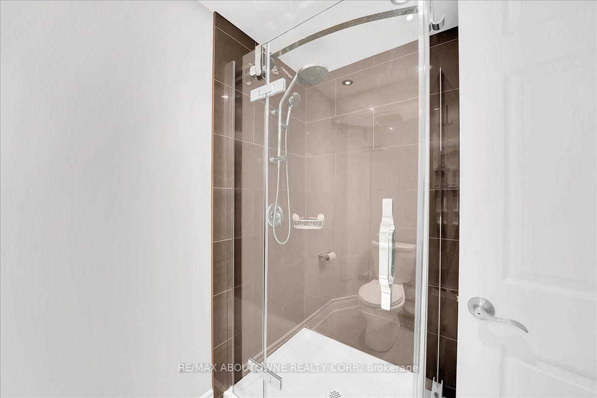 Photo 37 of 3985 Taffey Crescent, Mississauga, Erin Mills — HOMEH