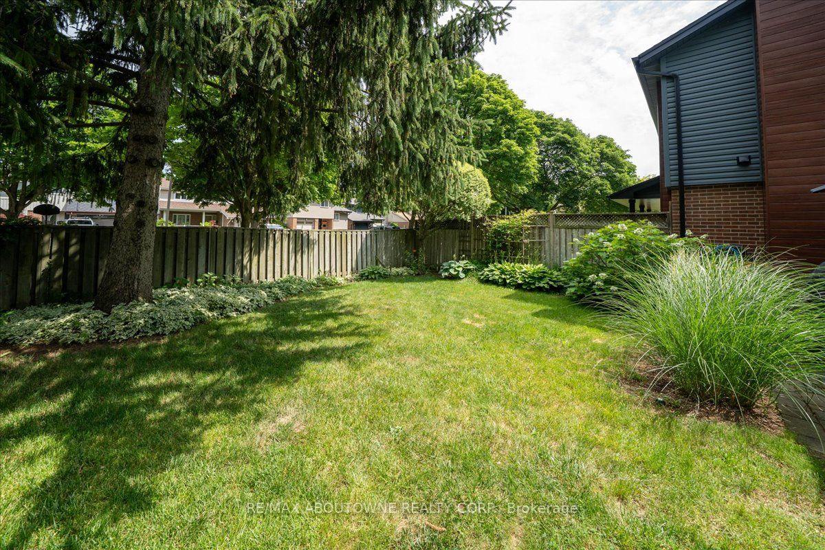 Photo 45 of 3985 Taffey Crescent, Mississauga, Erin Mills — HOMEH