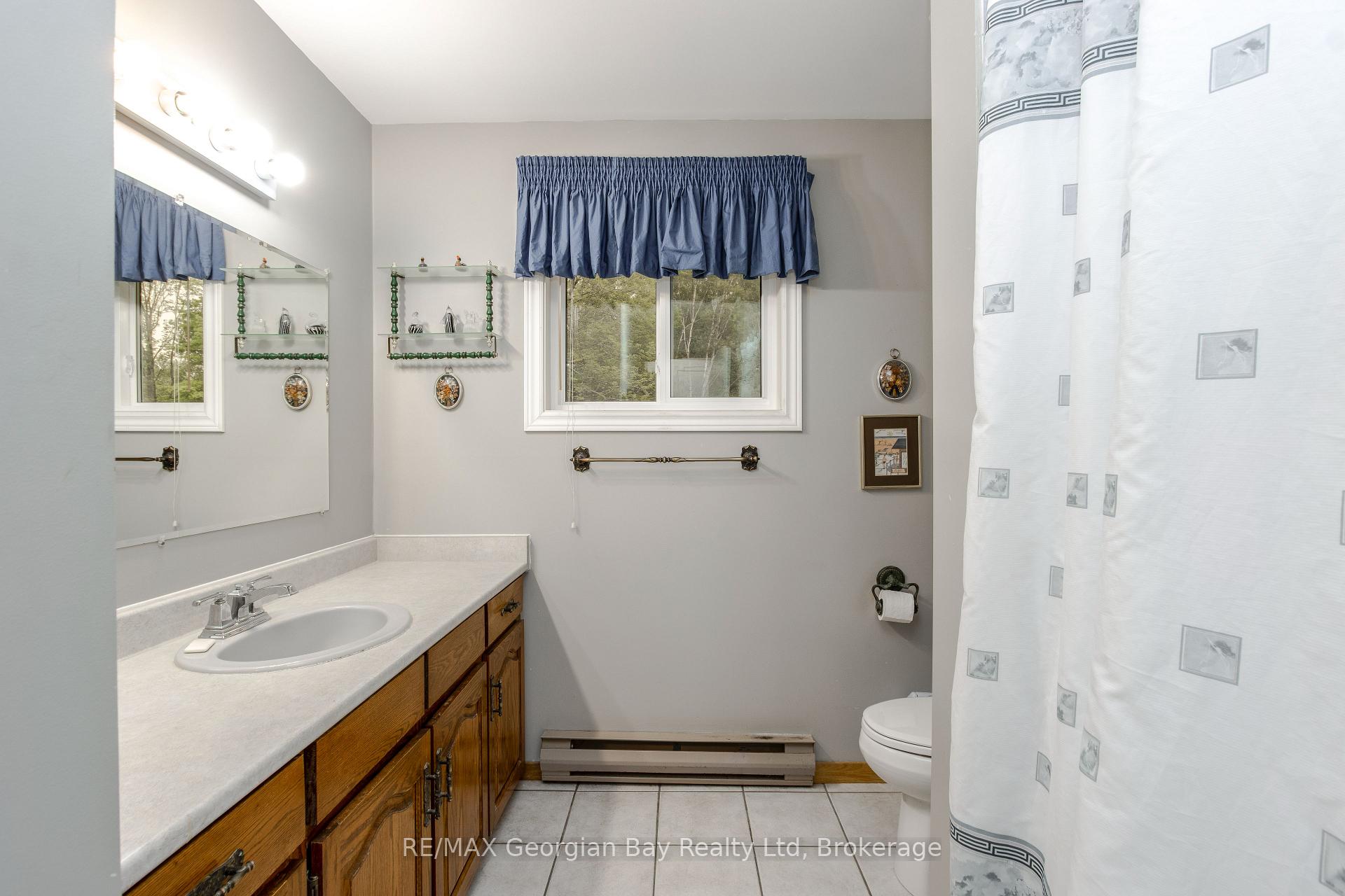 Photo 16 of 25 Albert Avenue, Tiny, Rural Tiny — HOMEH